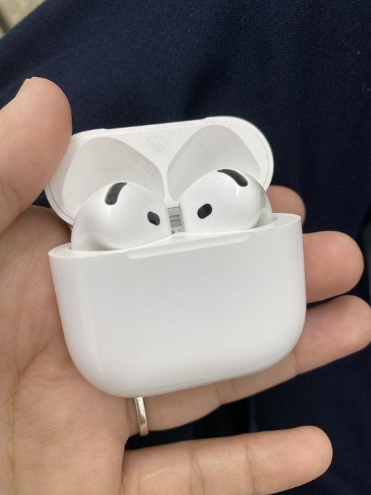 Наушники Air Pods 4
