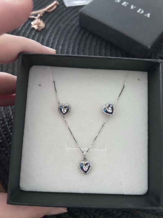 Set lantisor si cercei