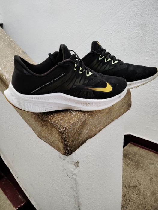 Adidași Nike -Nu trimit!