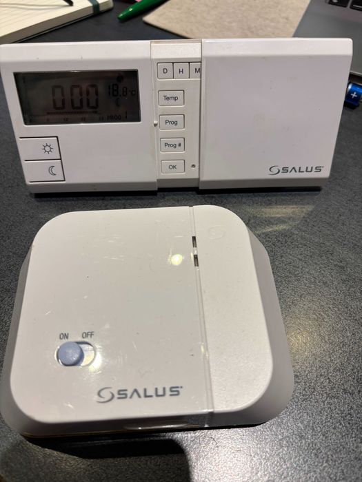 Termostat Salus 091FLRF de ambient, fara fir, wifi