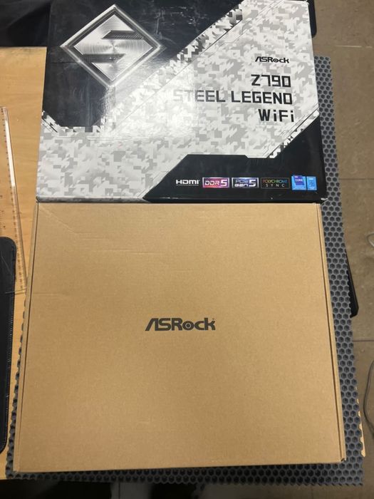 Плата asrock z790 steel legend wifi.
