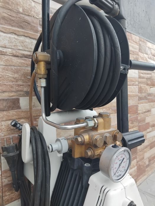 Kranzle 145T 160bar Машина за Отпушвате на Канали  дълъг маркуч с дюза