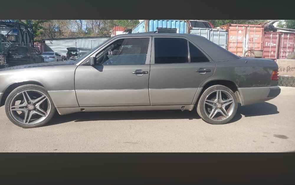 продам запчасти на мерседес w124