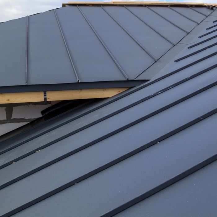 Montaj Acoperisuri • Reparatii Acoperisuri • Inlocuire Acoperis • Dulgherie • Tabla Lindab • Sisteme Pluviale • Acoperisuri Metalice  OFERIM CALITATE