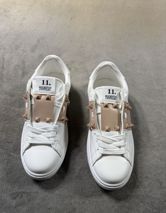 Valentino Garavani Rockstar 36 / 37 / 38 / 39 noi new
