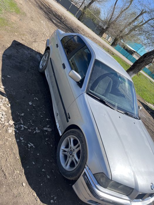 Продам Bmw e36 1.8