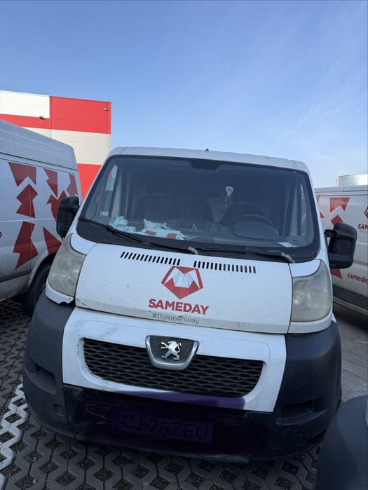 Vand peugeot boxer 2009 stare de functionare acte in regula .