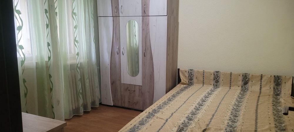 Inchiriez apartament