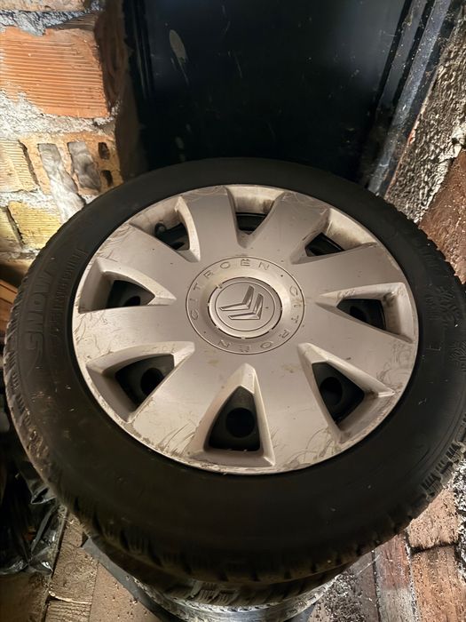 Джанти с гуми зимни 205/55/16