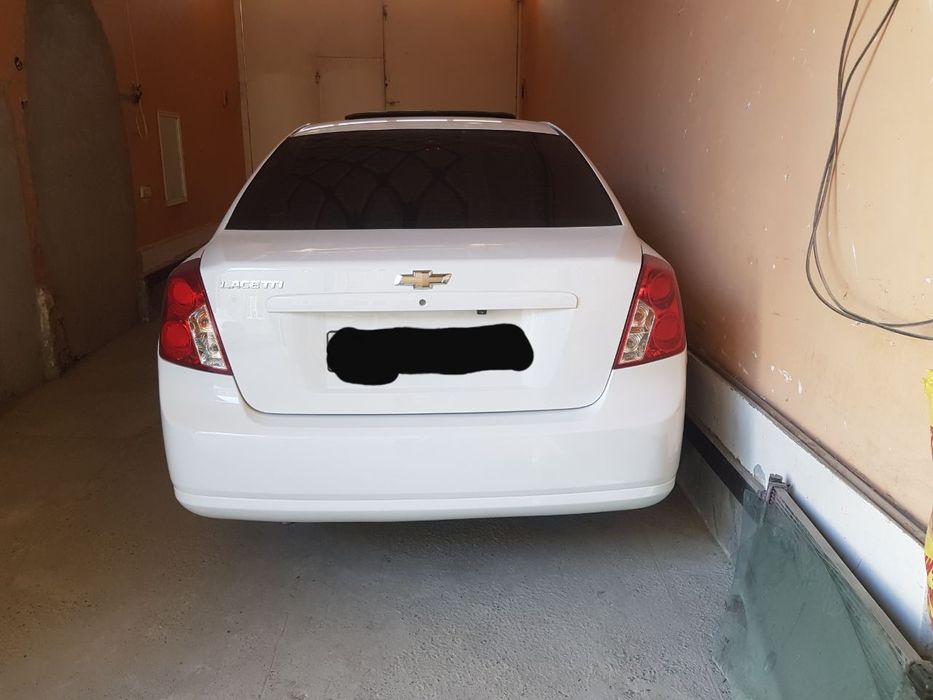 Прадам машини ласетти 2013 радной краска