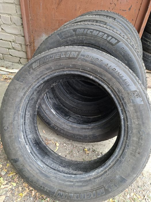 Продам шины 255/60/20 мишелин