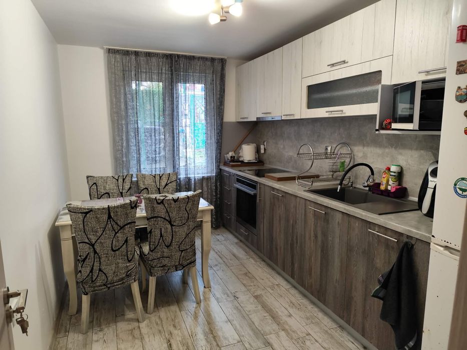Дава се под наем Етаж от къща в с. Тополи, Област Варна - 100 кв.м за 498.27 € - Снимка #5