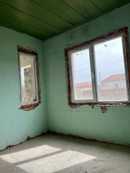 Продава се къща в Летница