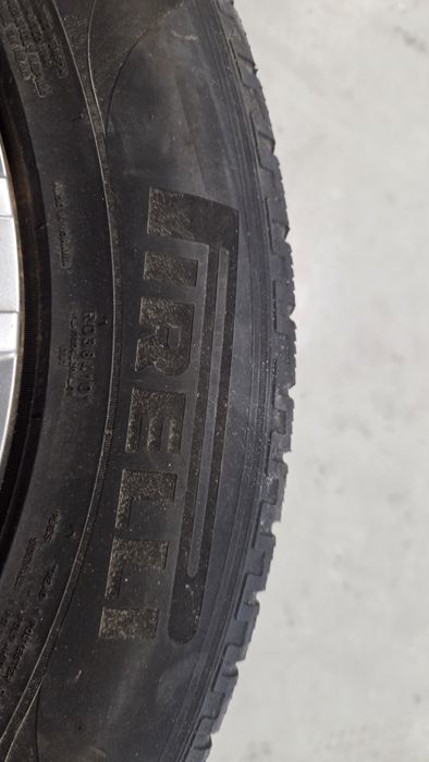 Jante pe 17 originale vw 5x112 cu capace si  cauciucuri  215 65 17