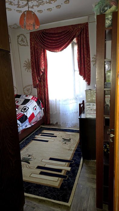 Продается  квартиры 5 комнатная