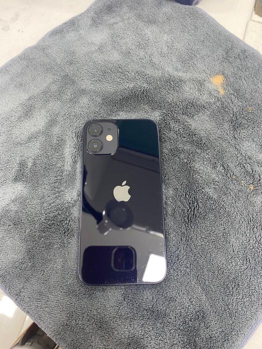 Продам iphone 12 mini 64 gb