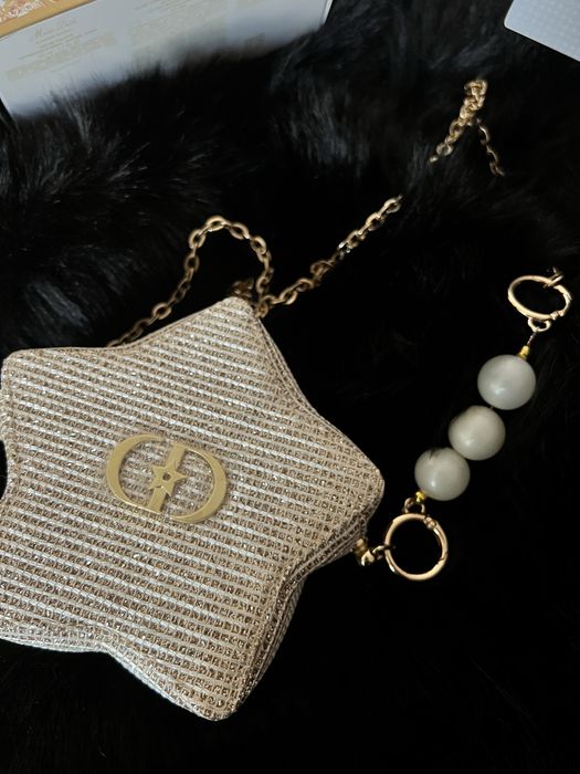 Чанти на марка Dior,Chanel и чадър