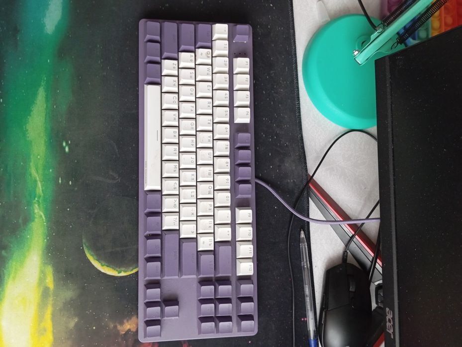 Red scuare Keyrox TKL purple