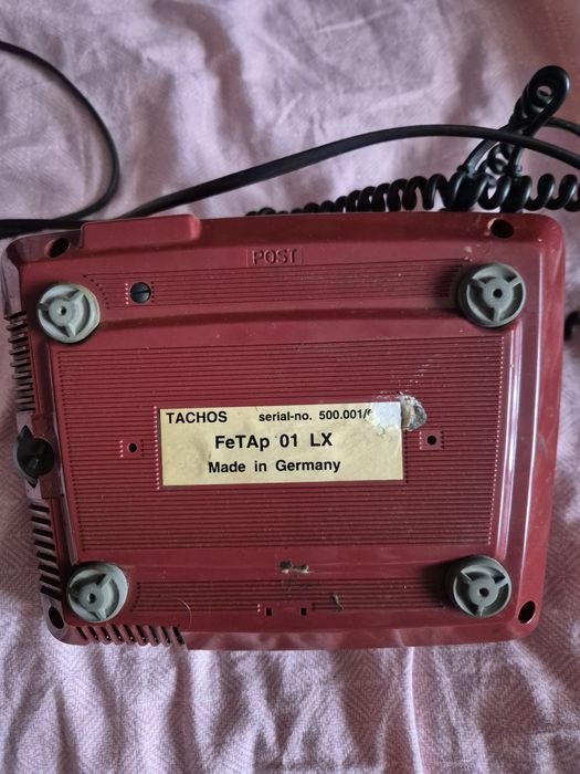 Продам проводной телефон