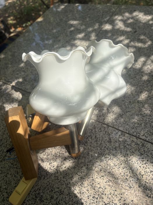 Продавам две нощни лампи