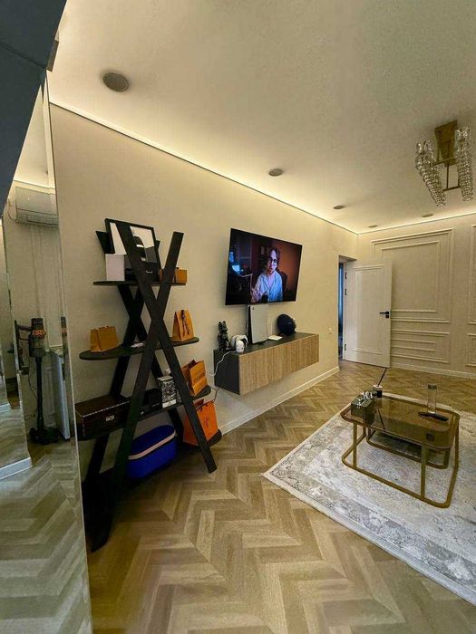 Продается 2х ком евро 60 кв.м Дом 77 серии Буз Базар