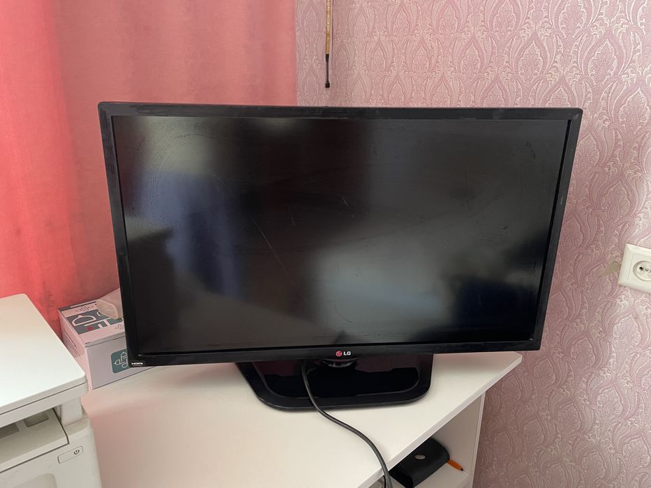 Продам телевизор LG
