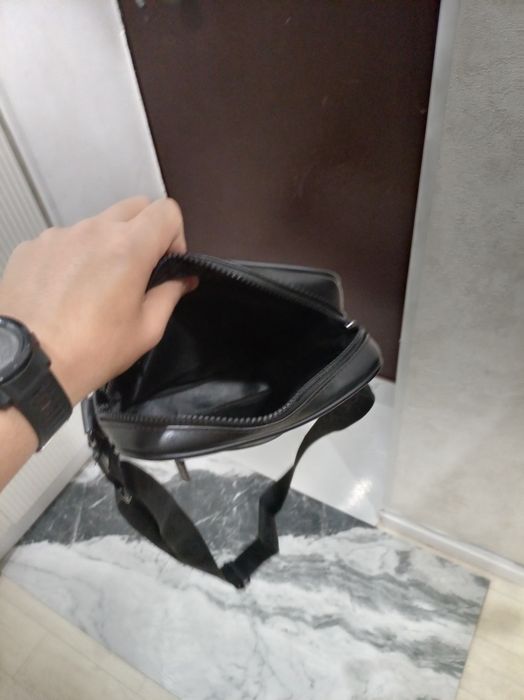 Продаю Барсетку CalvinKlein