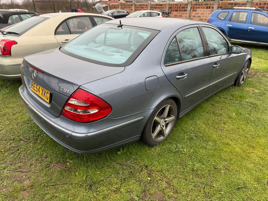 MERCEDES-BENZ E-Class 2005 — imagine 4