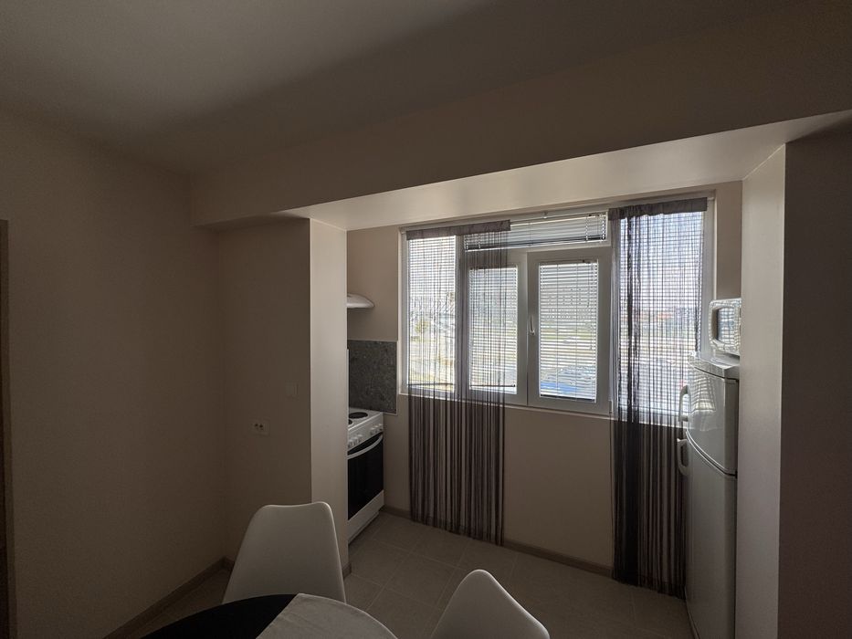 Дава се под наем Двустаен апартамент в Шумен, Боян Българанов 1 - 65 кв.м за 280.5 € - Снимка #8