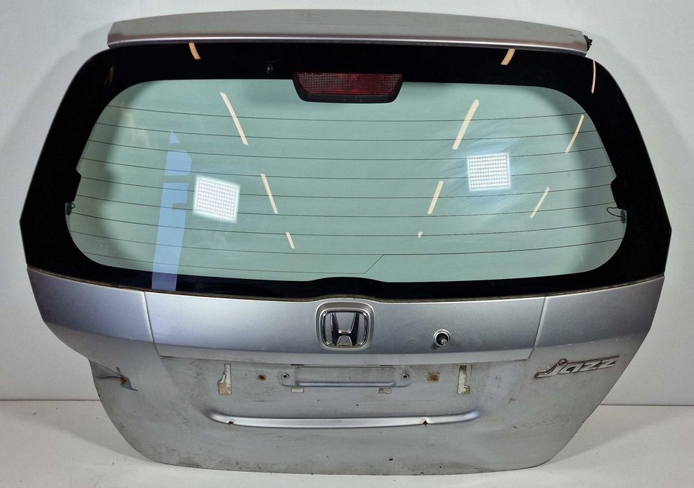Заден Капак Врата Багажник Задно Стъкло Honda Jazz Хонда Джаз