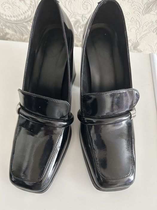 Женские туфли 39 размера