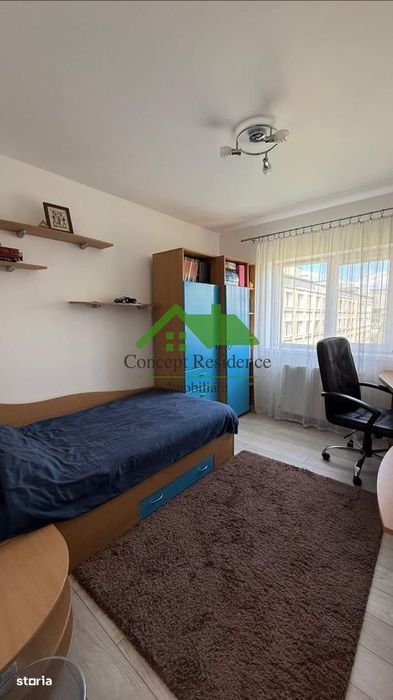 Apartament 3 camere, 70 mp, garaj sub bloc – Str. Moldovei