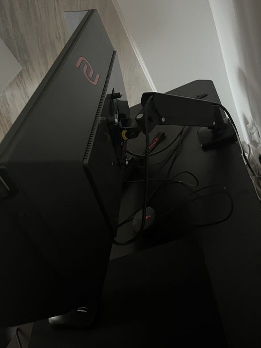 Vand monitor Zowie  xl2546 240hz