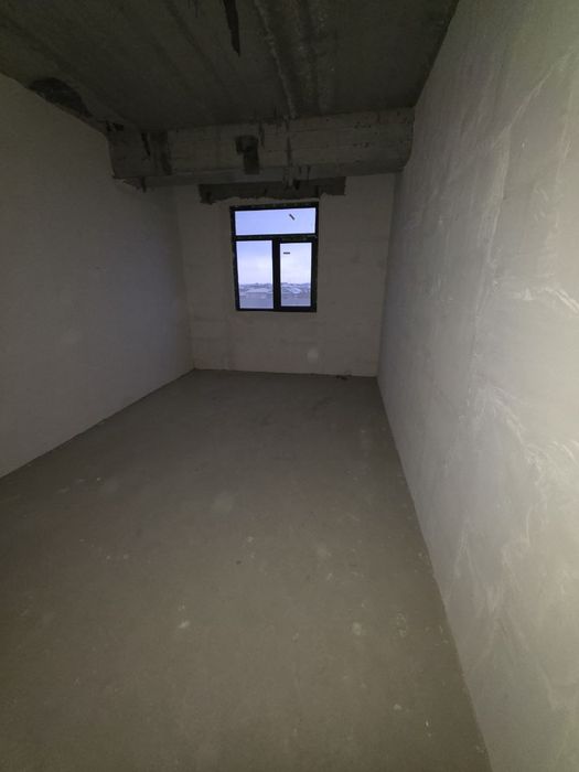 Срочно 2 хонали 77м2 квартира сотилади.