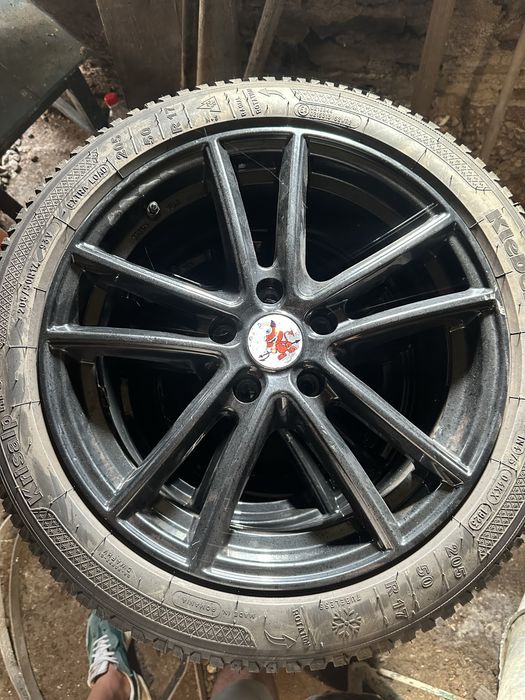 Vand Jante R17 cu Anvelope de iarna