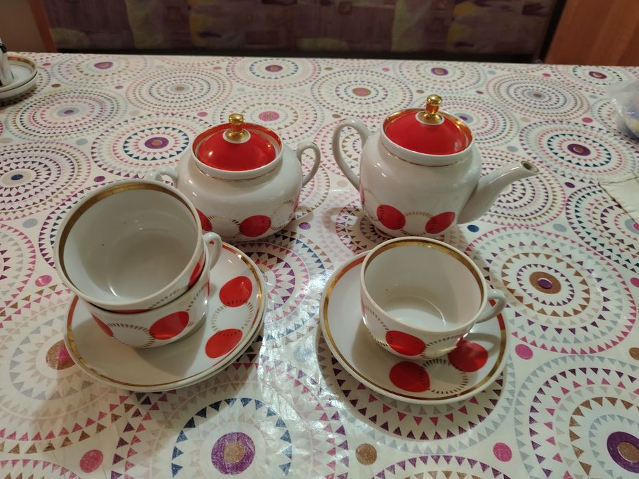 Чашки для чая из сервиза