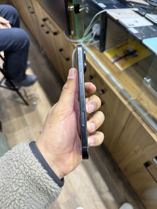 Iphone 16 pro max 94%