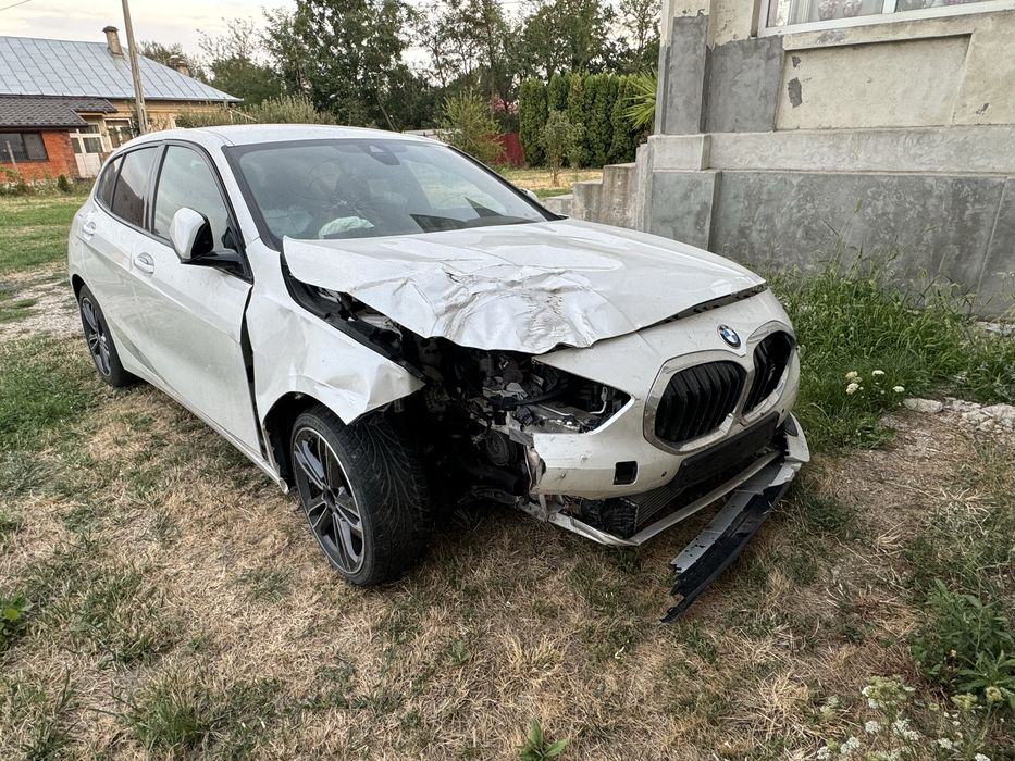 BMW 1 Series 2020 — imagine 4