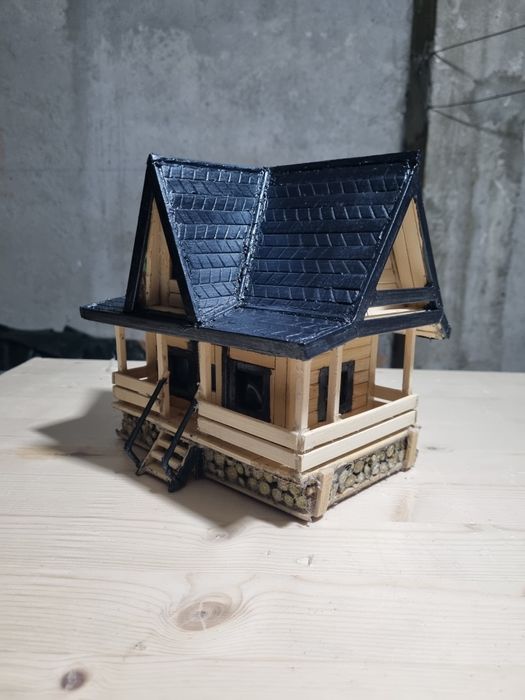 Căsuțe și bisericuțe in miniatură