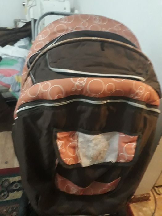 Продаю коляску срочно