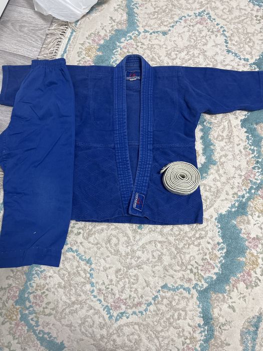 Продам кимано для дзюдо