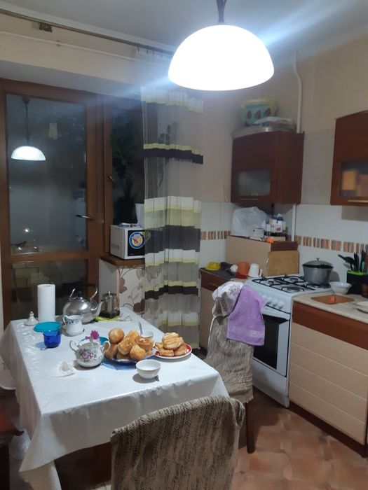 Продам  2 ком блогустроенный квартиру.