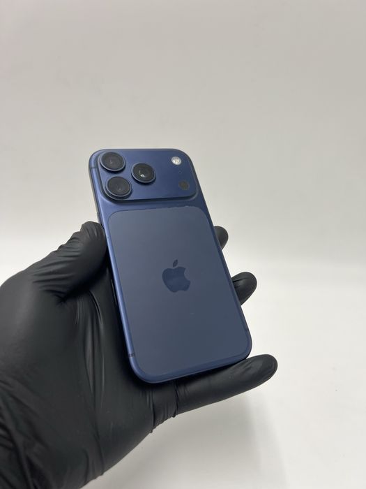 Телефон iPhone 17 Pro