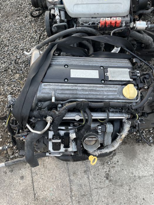 Контрактный двигатель Opel Zafira 2.2 из Европы