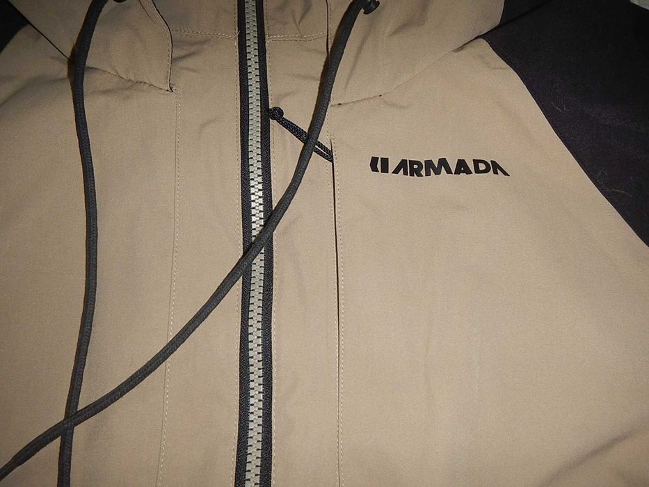 Geaca de ski/snowboar Armada Gypsum 10000 cu aerisire. Marimea M-Women.