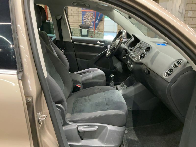 Volkswagen Tiguan 2.0 TDI Track & Style 4Motion 2011