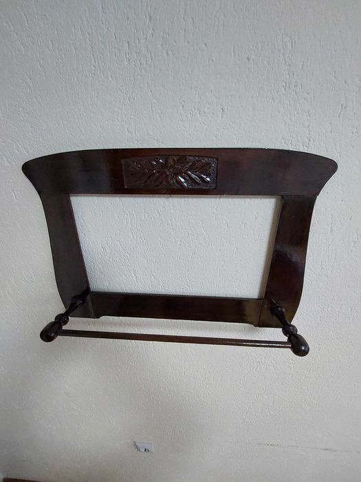 Старинна рамка за огледало