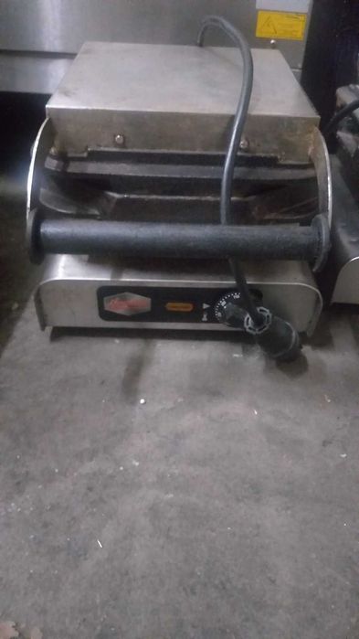 Немски гофретник на сърца Neumärker