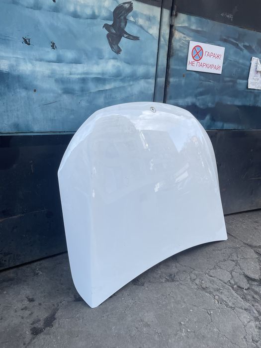 Преден капак EQC