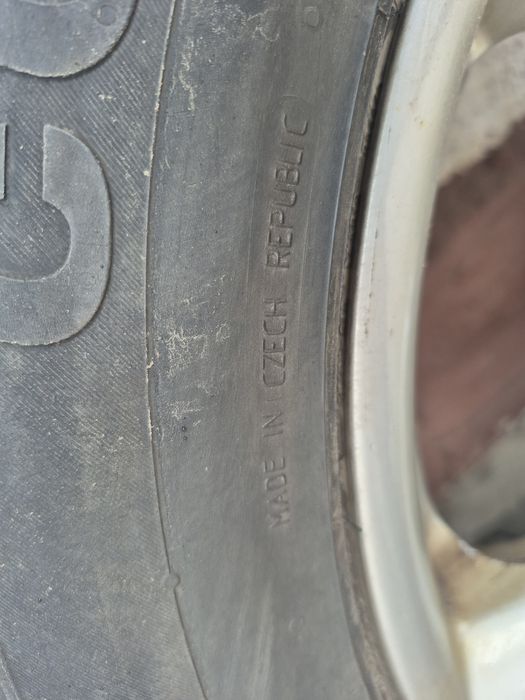 Vând jante cu cauciucuri R17 Rial Germany